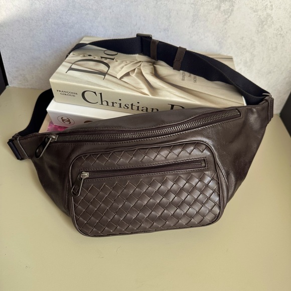 Bumbag - Picture 1 of 14